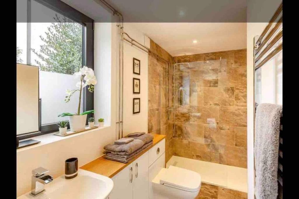 웰시풀 Tank Barn At Brook House, Nestled In The Welsh Hills, A Delightful Retreat 빌라 외부 사진