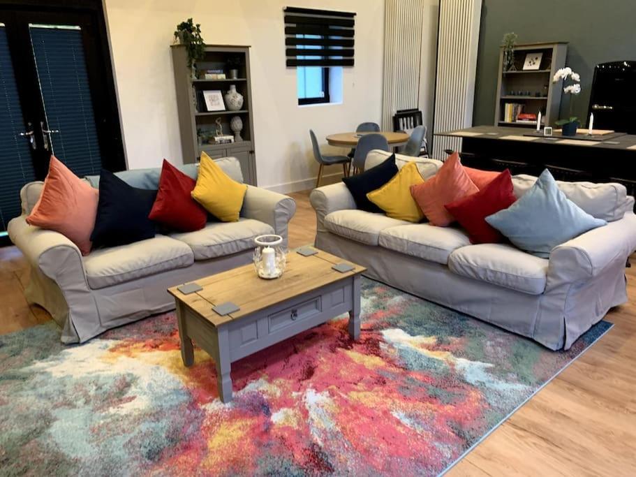 웰시풀 Tank Barn At Brook House, Nestled In The Welsh Hills, A Delightful Retreat 빌라 외부 사진